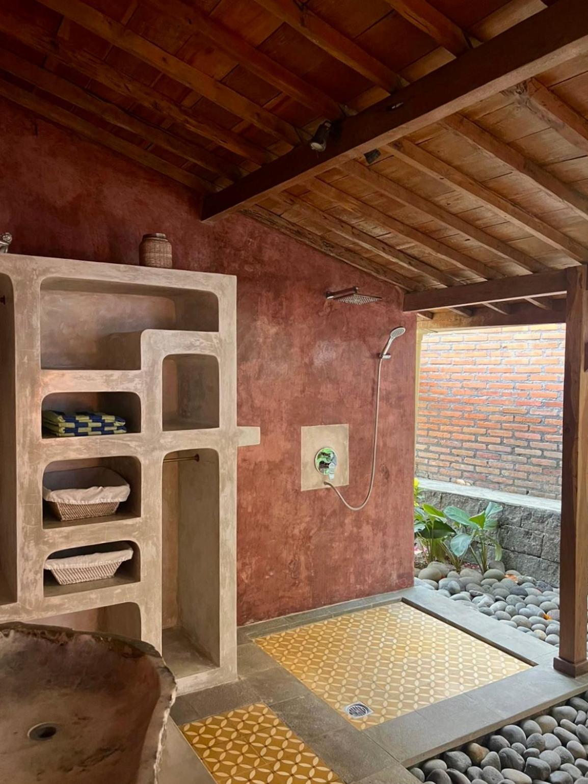 Guesthouse Mooz Canggu Exterior foto